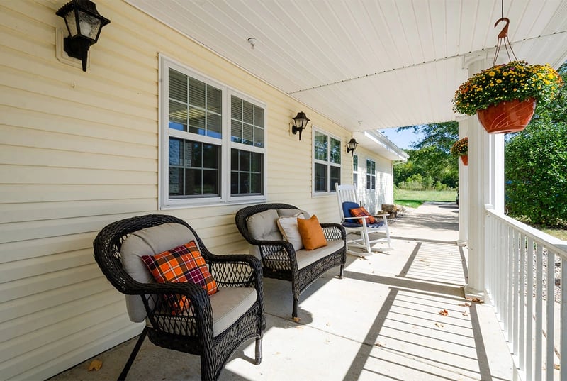 2_porch-Jun-16-2023-10-29-40-8497-AM